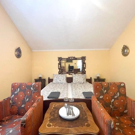 Luxi Romantik Apartments Budapest Luaran gambar