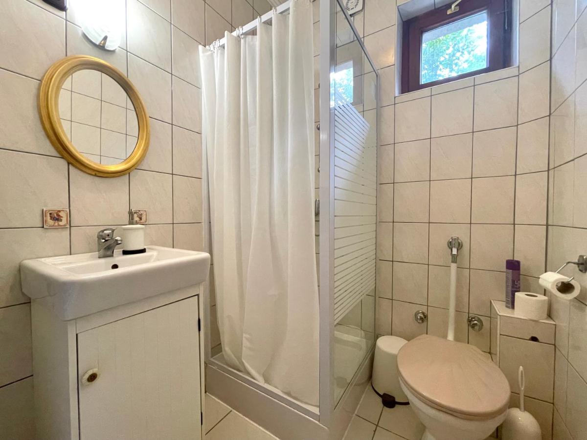 Luxi Romantik Apartments Budapest Luaran gambar